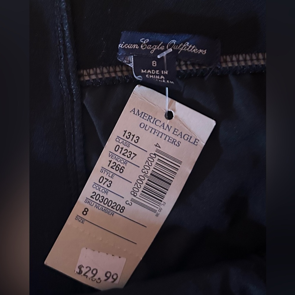 NWT American Eagle Black Skirt Size 8 - Picture 2 of 3
